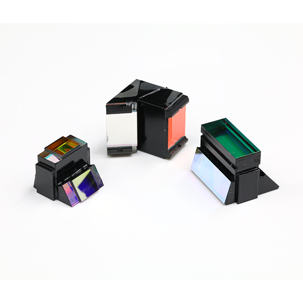Prisma RGB vs Optik Tradisional: Keuntungan Jelas